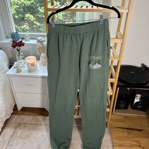 S Colorado green sweatpants with a baggy fit